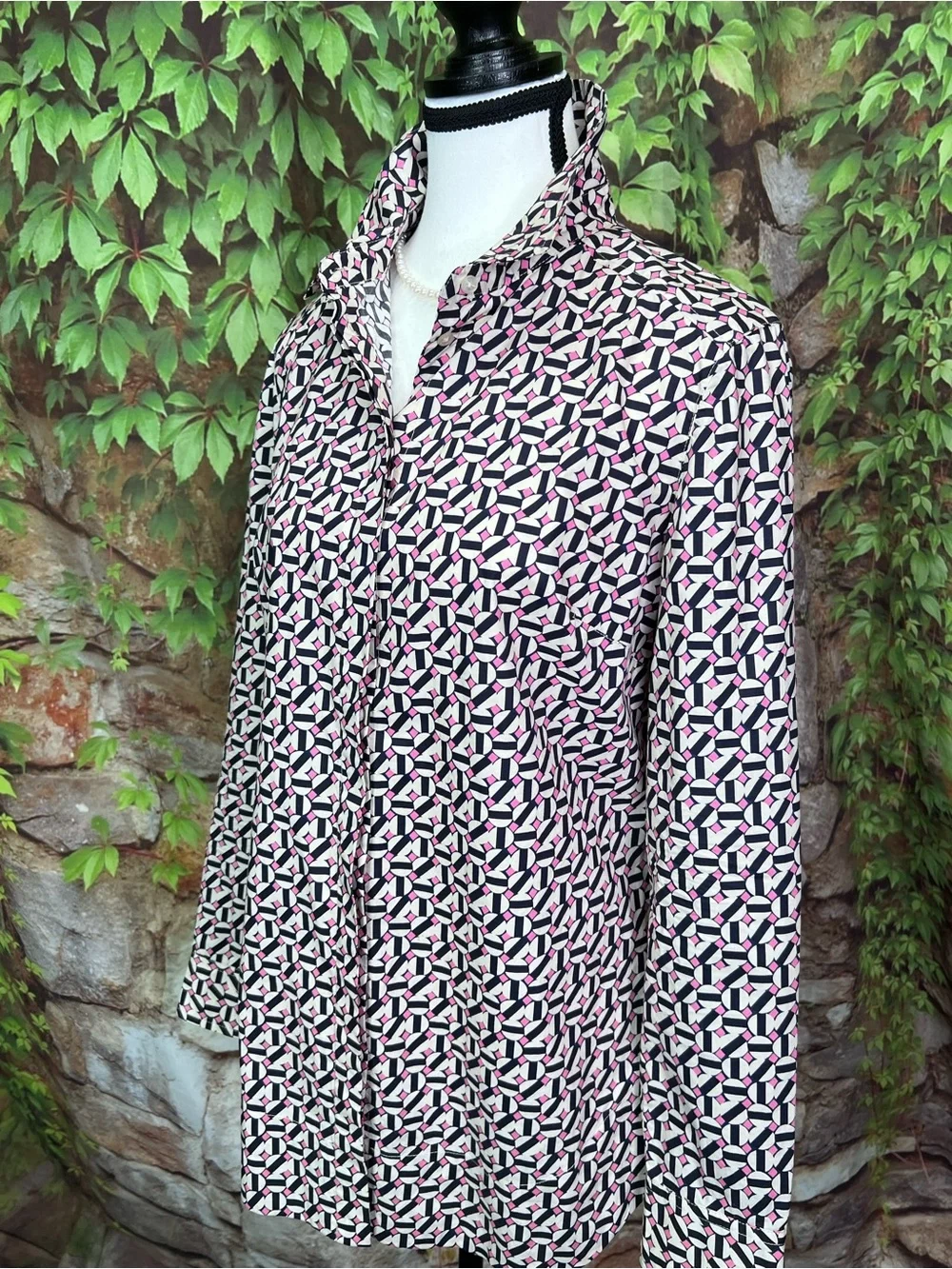 TYLER BOE Navy, Pink, and Cream Preppy Covered Button Front Pleated Yoke Top, 8 - Picture 5 of 16